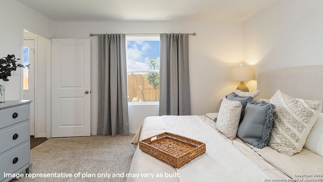 1412 Sequoia Park, Converse, TX 78109