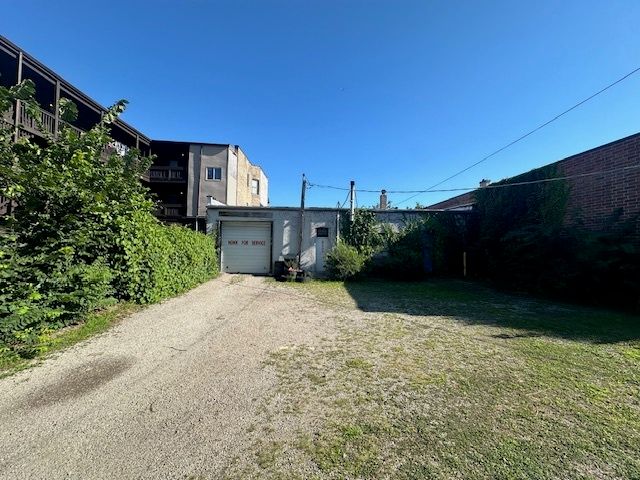 3017 W Irving Park Road, Chicago, IL 60618