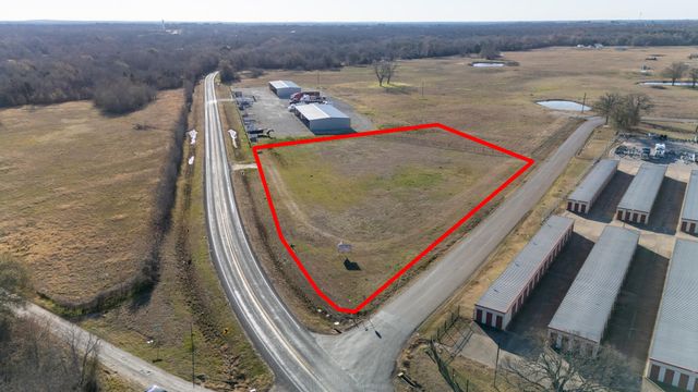 8200 Clear Creek Road, Payne Springs, TX 75156