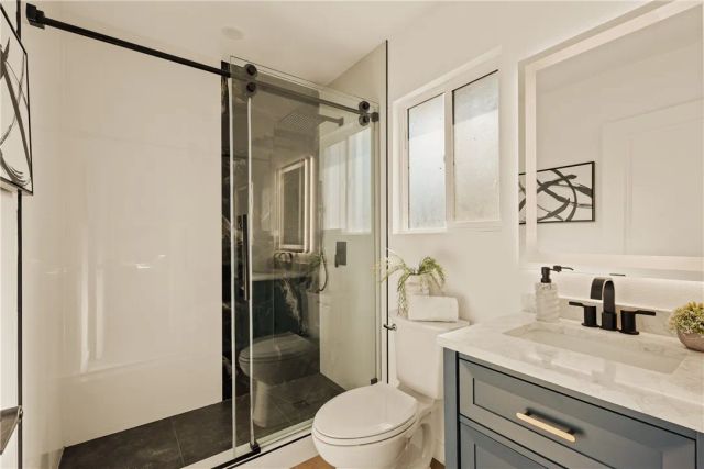 436 Hoover, Orange, CA 92867