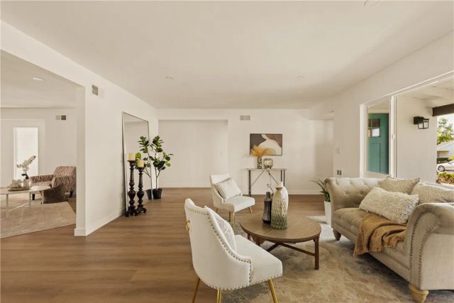 436 Hoover, Orange, CA 92867