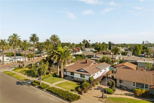 436 Hoover, Orange, CA 92867