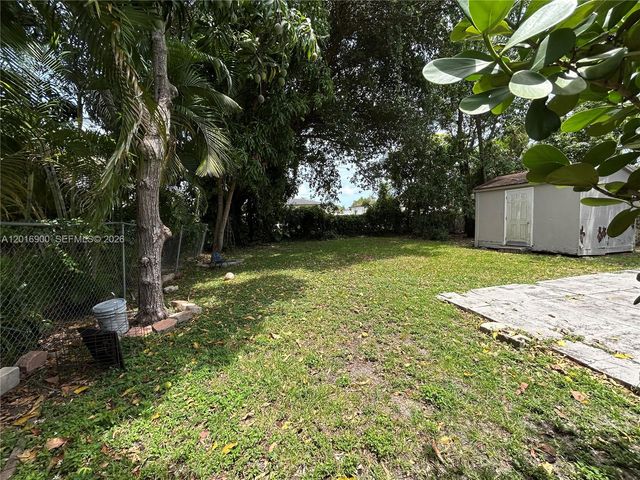2843 SW 37th Ct W, Miami, FL 33134