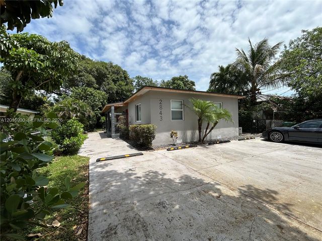 2843 SW 37th Ct W, Miami, FL 33134