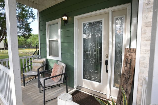 626 April Dr, Canyon Lake, TX 78133