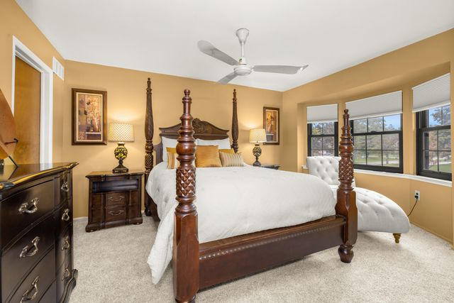 25073 Oakbrooke Drive, Southfield, MI 48033