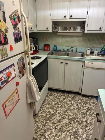 3020 NE 16th Avenue 102, Oakland Park, FL 33334