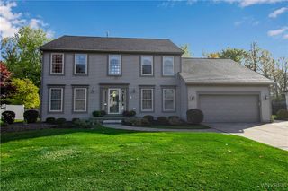 5215 Fox Trace, Clarence, NY 14221