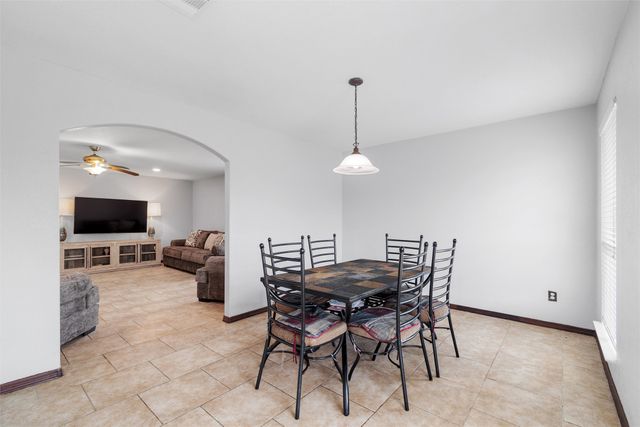 428 NE Murphy Road, Burleson, TX 76028