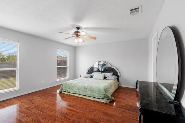 428 NE Murphy Road, Burleson, TX 76028