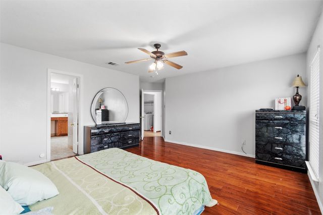 428 NE Murphy Road, Burleson, TX 76028