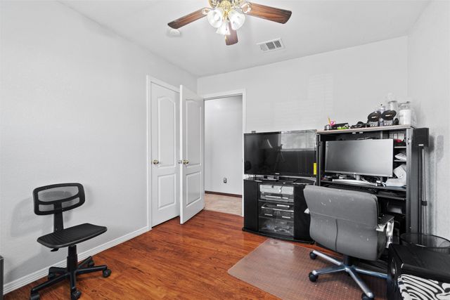 428 NE Murphy Road, Burleson, TX 76028