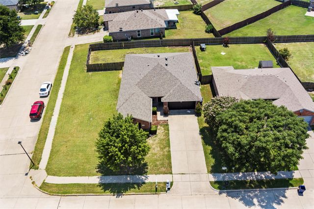 428 NE Murphy Road, Burleson, TX 76028