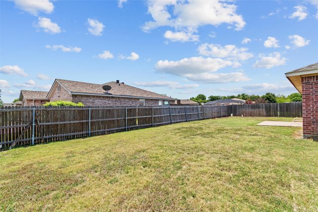 428 NE Murphy Road, Burleson, TX 76028