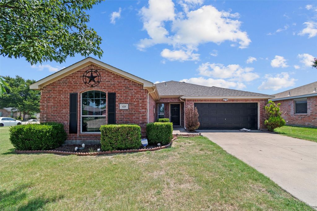 428 NE Murphy Road, Burleson, TX 76028