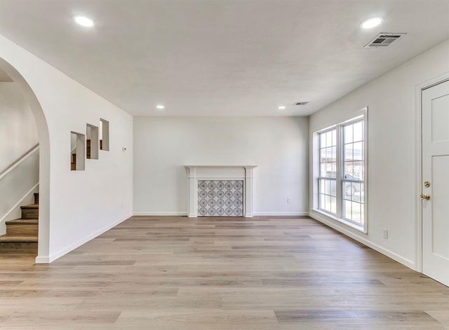 2504 NW 40th Street, Oklahoma City, OK 73112