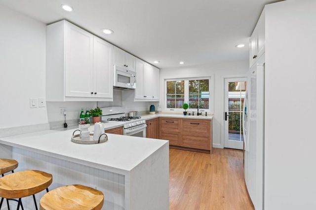 1415 Seabright Avenue, Santa Cruz, CA 95062