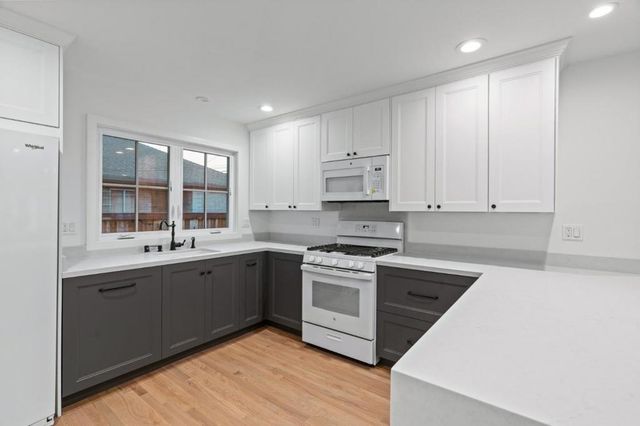 1415 Seabright Avenue, Santa Cruz, CA 95062