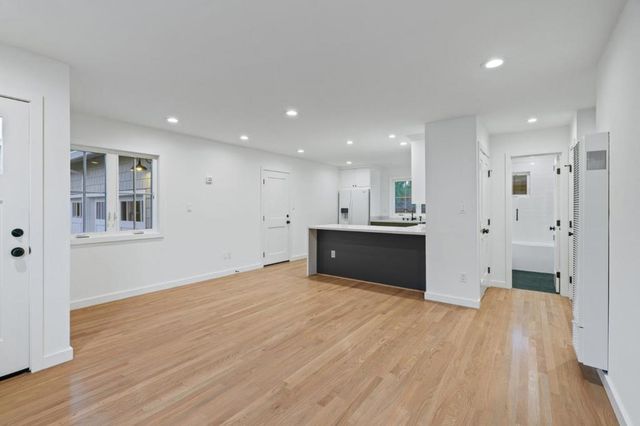 1415 Seabright Avenue, Santa Cruz, CA 95062