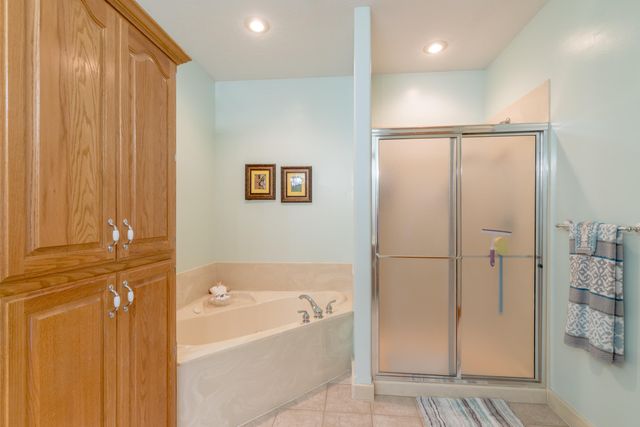 201 Green Oaks Drive, Ozark, MO 65721