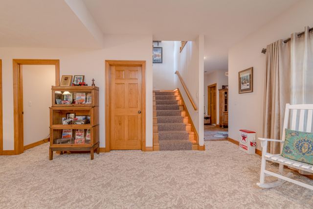 201 Green Oaks Drive, Ozark, MO 65721