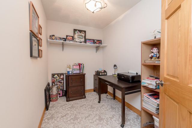 201 Green Oaks Drive, Ozark, MO 65721