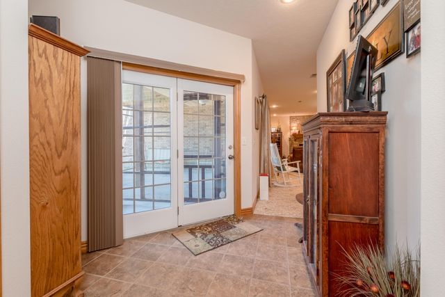 201 Green Oaks Drive, Ozark, MO 65721