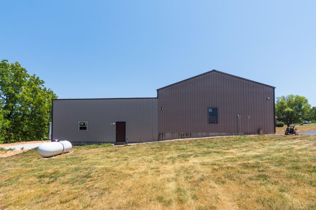 201 Green Oaks Drive, Ozark, MO 65721