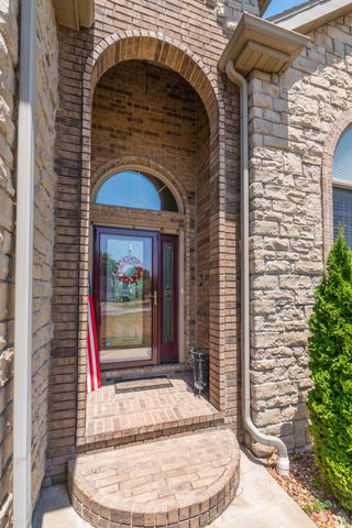 201 Green Oaks Drive, Ozark, MO 65721