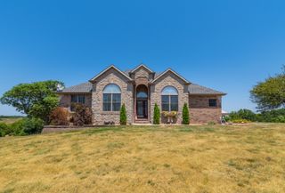 201 Green Oaks Drive, Ozark, MO 65721