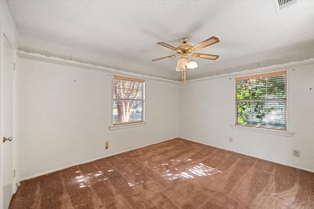 4010 Texas Drive, Dallas, TX 75211