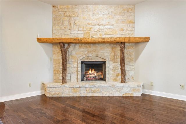 3439 Willow Branch Road, Mcgregor, TX 76657