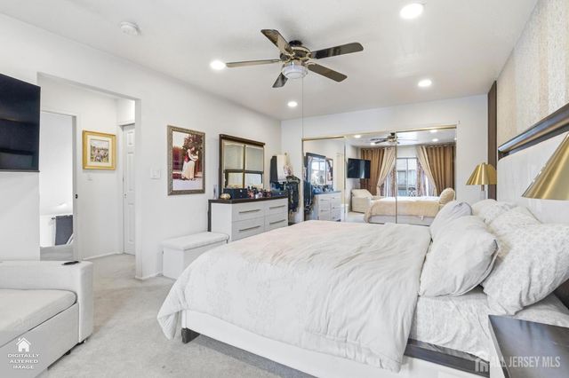 9 Talbot Street, Franklin, NJ 08873