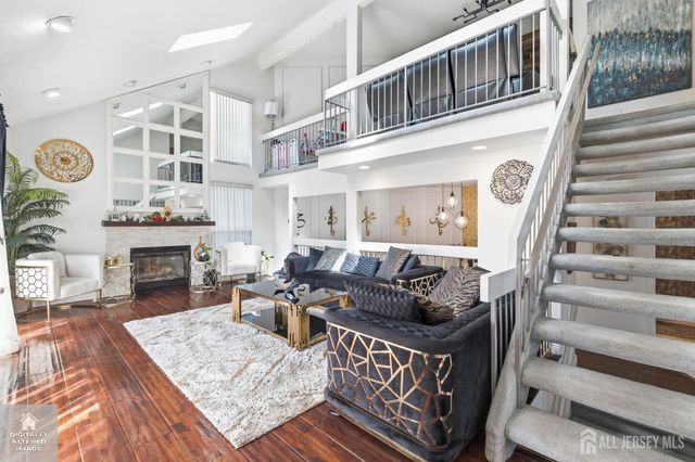 9 Talbot Street, Franklin, NJ 08873