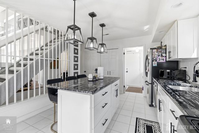 9 Talbot Street, Franklin, NJ 08873