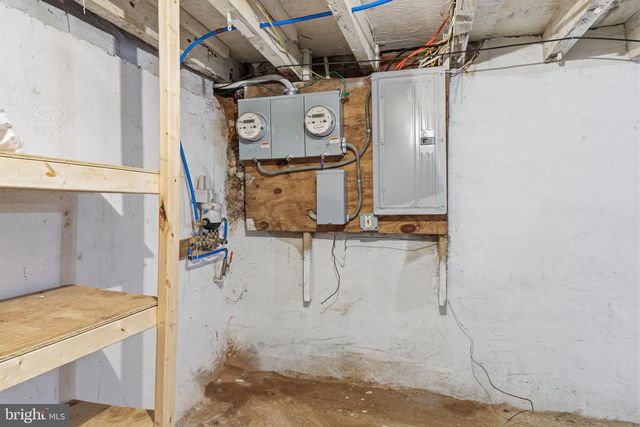 433 W SOMERSET ST, Philadelphia, PA 19133