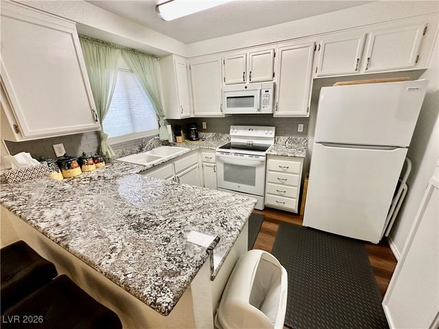 2221 Bay Club Drive 102, Laughlin, NV 89029