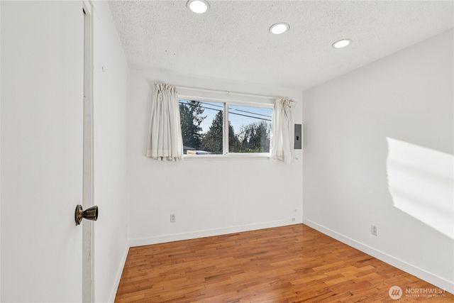 2434 SW 328th Street, Federal Way, WA 98023