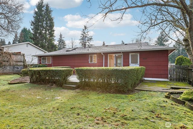 2434 SW 328th Street, Federal Way, WA 98023