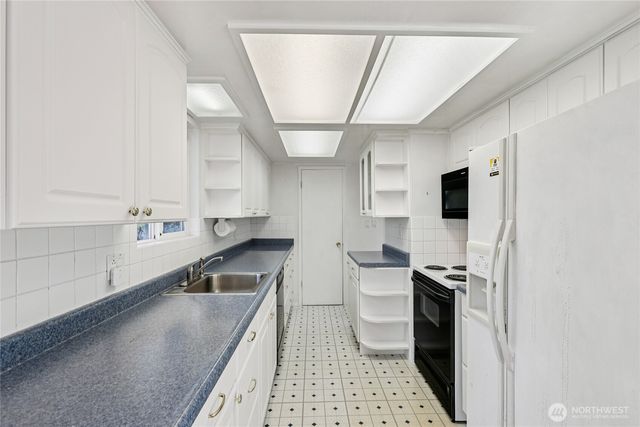 2434 SW 328th Street, Federal Way, WA 98023