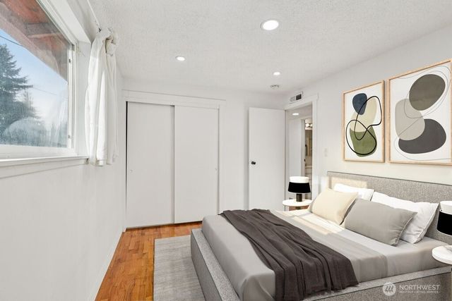 2434 SW 328th Street, Federal Way, WA 98023