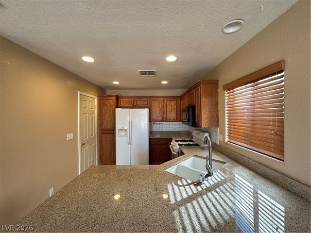 9510 Diamond Bridge Avenue, Las Vegas, NV 89166