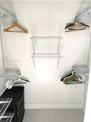 6424 Collins Ave 204, Miami Beach, FL 33141