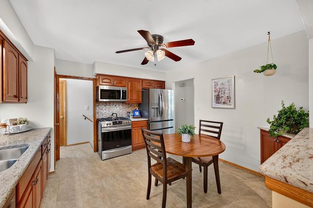 8020 49th AVENUE, Kenosha, WI 53142