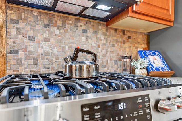 8020 49th AVENUE, Kenosha, WI 53142