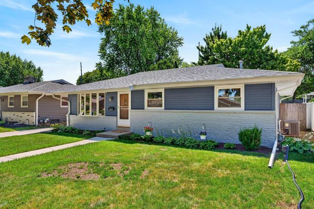 8020 49th AVENUE, Kenosha, WI 53142