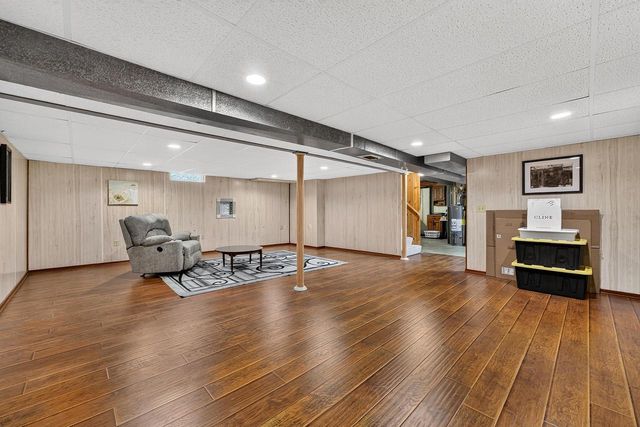 8020 49th AVENUE, Kenosha, WI 53142