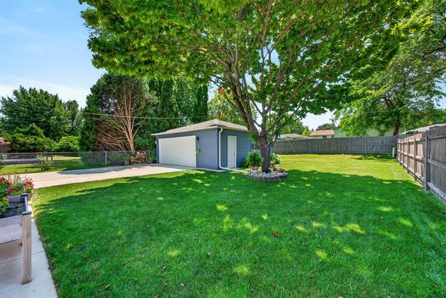 8020 49th AVENUE, Kenosha, WI 53142