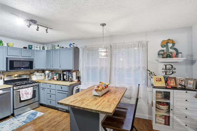 7535 S Haven Court, Indianapolis, IN 46217