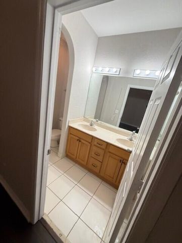 821 Pipers Cay Drive, West Palm Beach, FL 33415